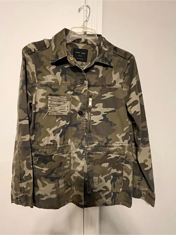 Love Tree Women's Camo Distressed Utility Jacket Size M - Image 2