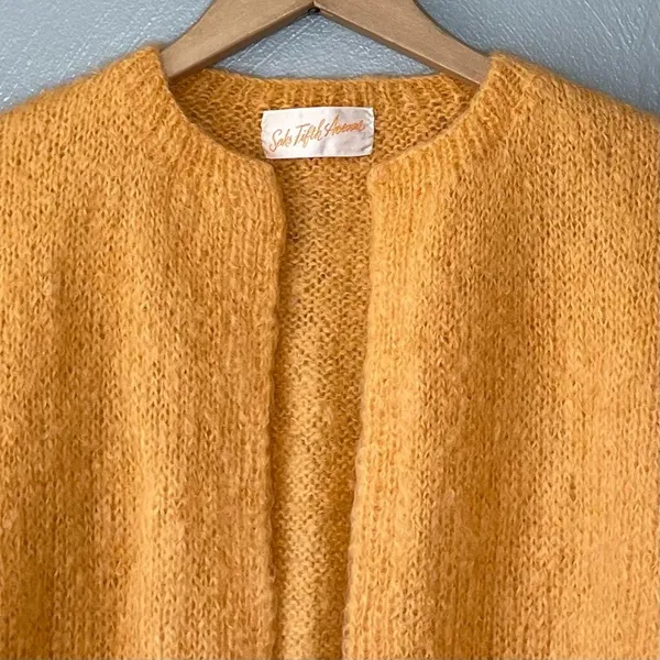 Saks Fifth Avenue Sweater Shrug Size M L Peachy Cropped Cardigan 60s 70s Pin Up - Image 2