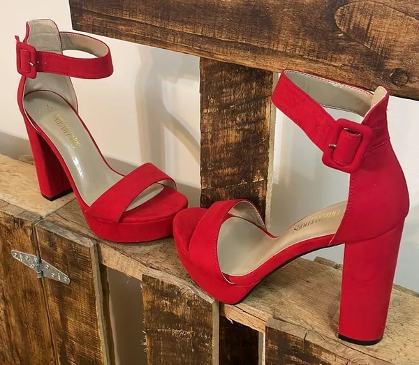 Dream Paris heels woman’s red chunky fashion ankle strap platform shoe New Sz 7 - Image 10