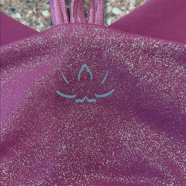 Beyond Yoga Sparkling Pink sports Bra size Small - Image 3