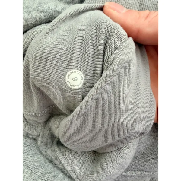 Lululemon Scuba Jogger Sherpa Stripe Heathered Core Light Grey W5DEVS Size 8 - Image 8