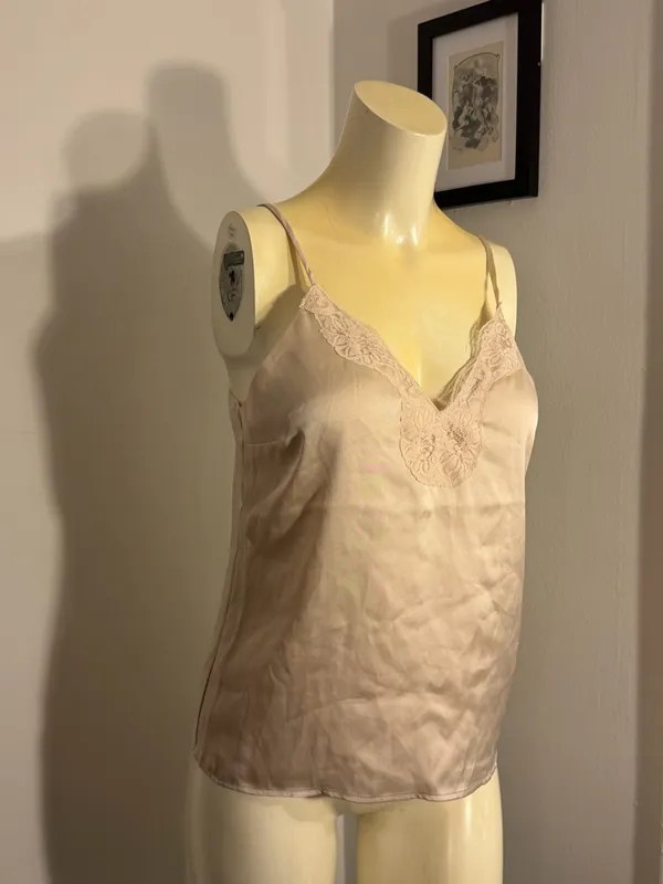Express Size Small Beige Satin Camisole Tank Top Lace Trim Adjustable Straps - Image 3