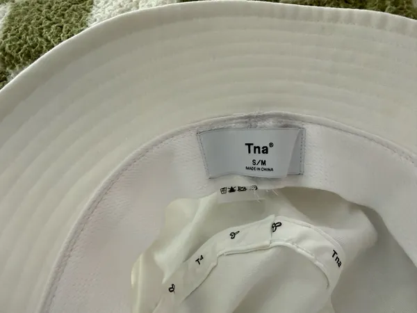 Aritzia TNA Bucket Hat - Image 2