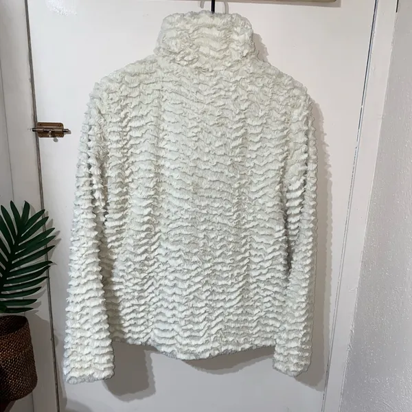 Patagonia Pelage Fleece Jacket Cream Size Medium - Image 8