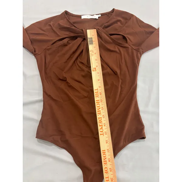 ASTR the Label Brown Twist Front Cutout‎ Long Sleeve Bodysuit Medium - Image 8