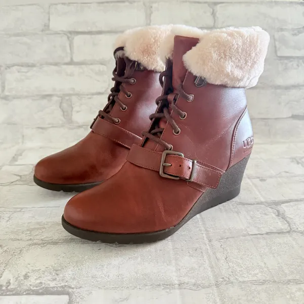 UGG Janney Wedge Boots Sheepskin Waterproof Leather Lace Up Warm Lined Sz 7 - Image 4