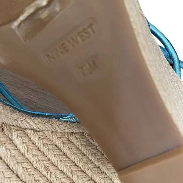 Nine West Hipsta3 Metallic Light Blue Wedge Sandals size 7.5 NWOB - Image 11