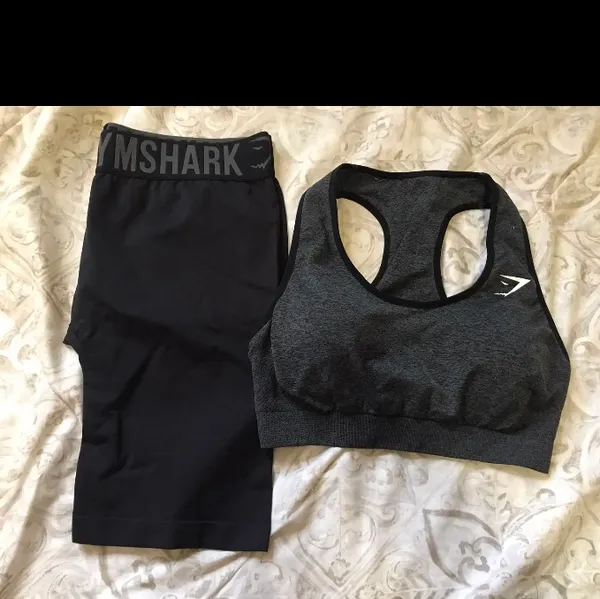 Gymshark Fit Biker Shorts and sports bra - Image 3