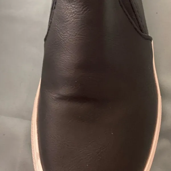 Soda Womens Slip On Shoes Size 7 Black Faux Leather Top - Image 4