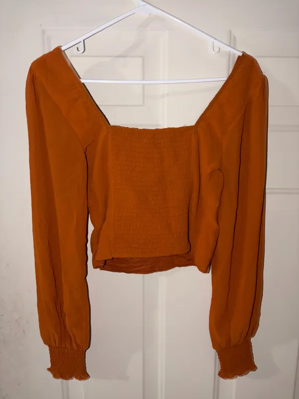 Abercrombie & Fitch Orange Fitted Crop Blouse size S - Image 2