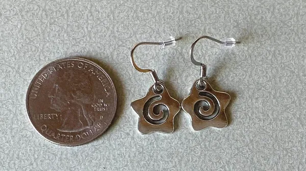 Handmade funky grunge y2k swirl star earrings 🌙 - Image 6