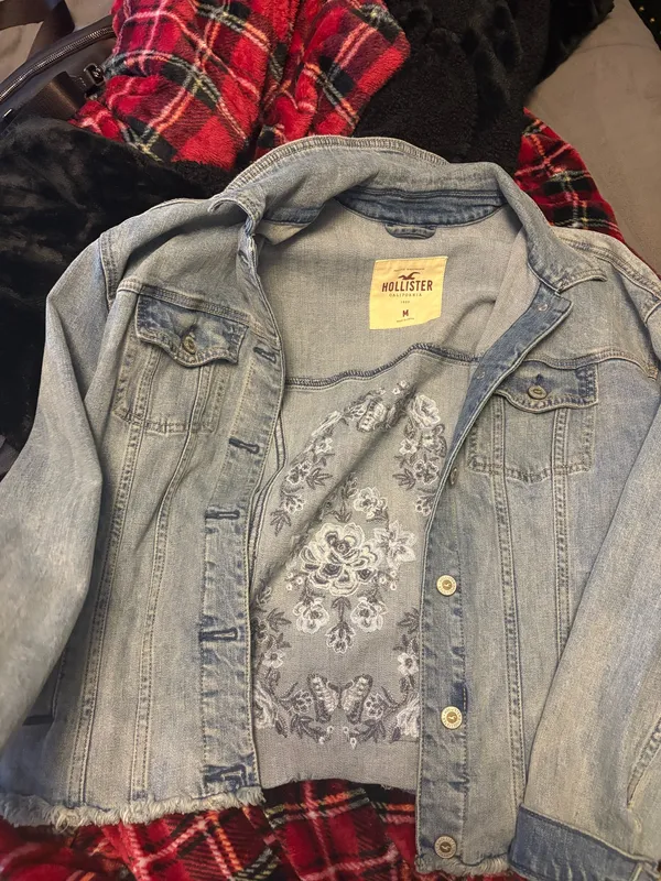 Hollister denim jacket - Image 2