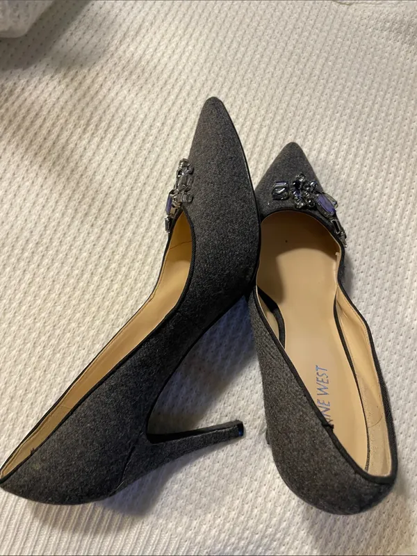 Nine West Gray Pointed-Toe Pumps with Crystal Accent - Image 9
