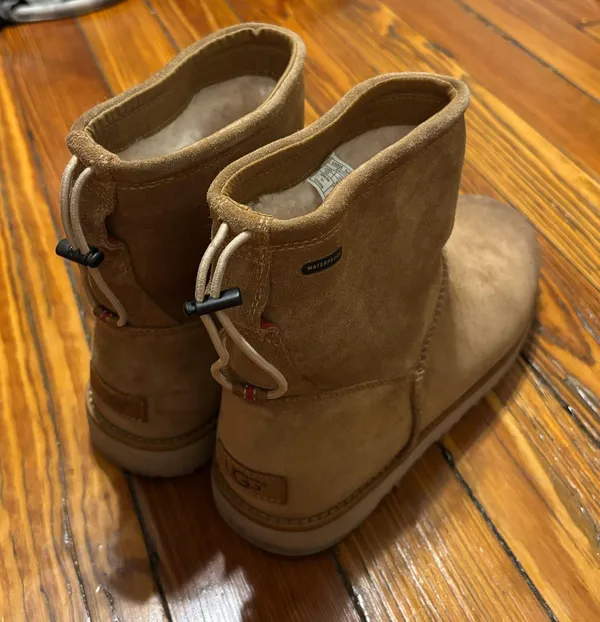 Mini uggs - Image 2