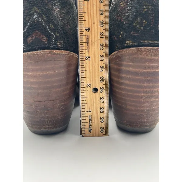 Liberty Black Brandy Western Booties 7.5 M Tapestry Geometric Snip Toe Fair Cond - Image 7