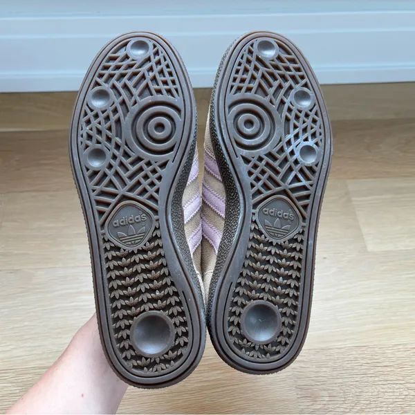 Adidas Handball Spezial Lace Up Sneakers Women’s size 9 - Image 4