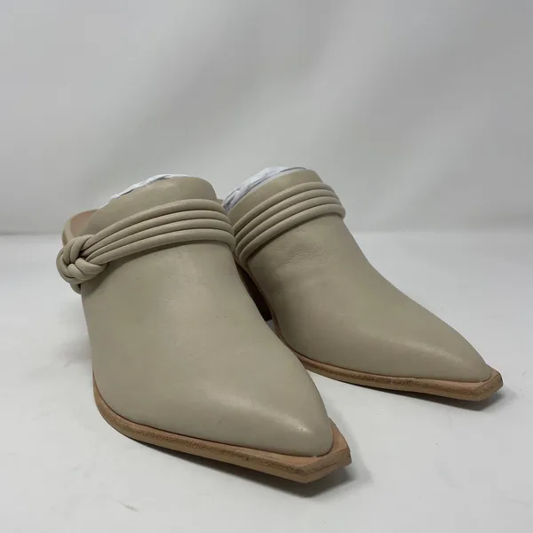 NEW Dolce Vita Sita Mules 9 Sand Nubuck Pointed Toe Block Heel Leather Slip On - Image 3
