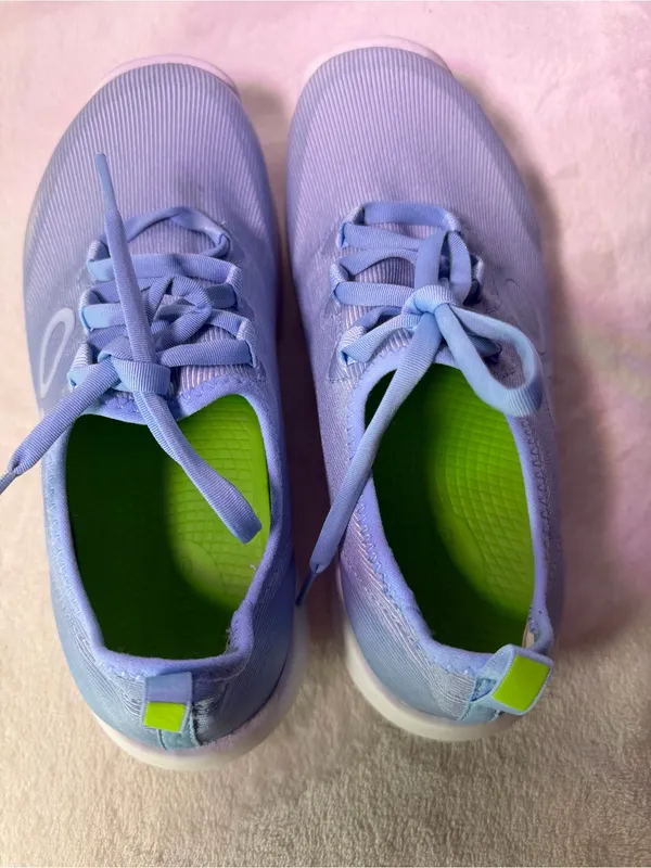 OOFOS Light Blue Knit Slip-On Women's Sneakers - Image 7