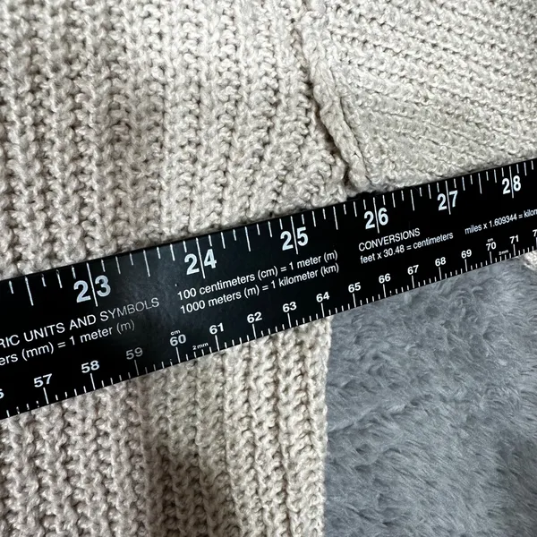 SHEIN Cardigan Womens‎ L Beige Toggle Button Oversized Chunky Knit Split Back - Image 2