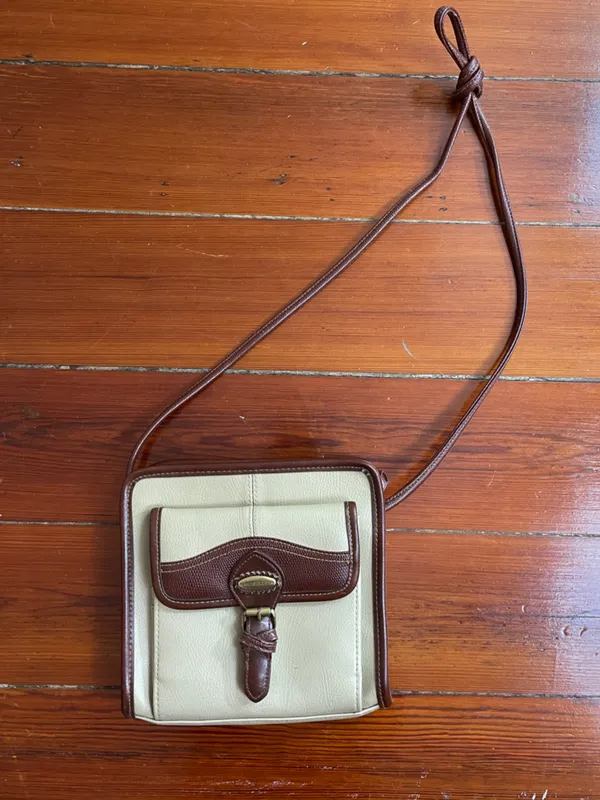 Vintage Liz Claiborne Classic Two-Tone Crossbody Bag Wallet Combo Preppy Y2K 💛🎀 - Image 4