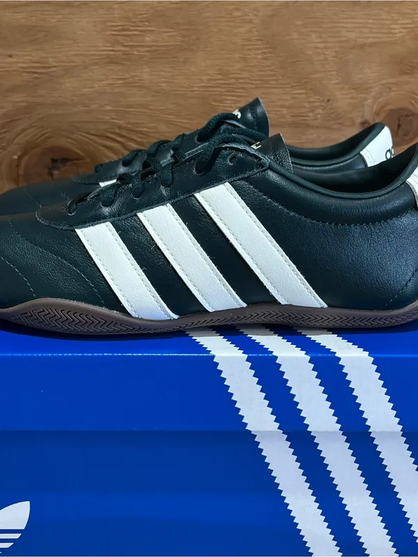 Adidas Grand Court LO AuroraIvy/Off White/AuroraIvy JQ7241 Women Size 6 NWT - Image 4