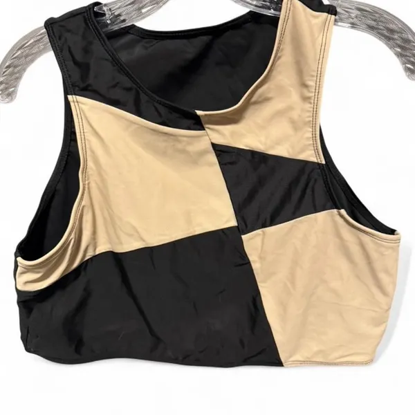 Colorblock Black and Beige high neck sports bra - Image 3