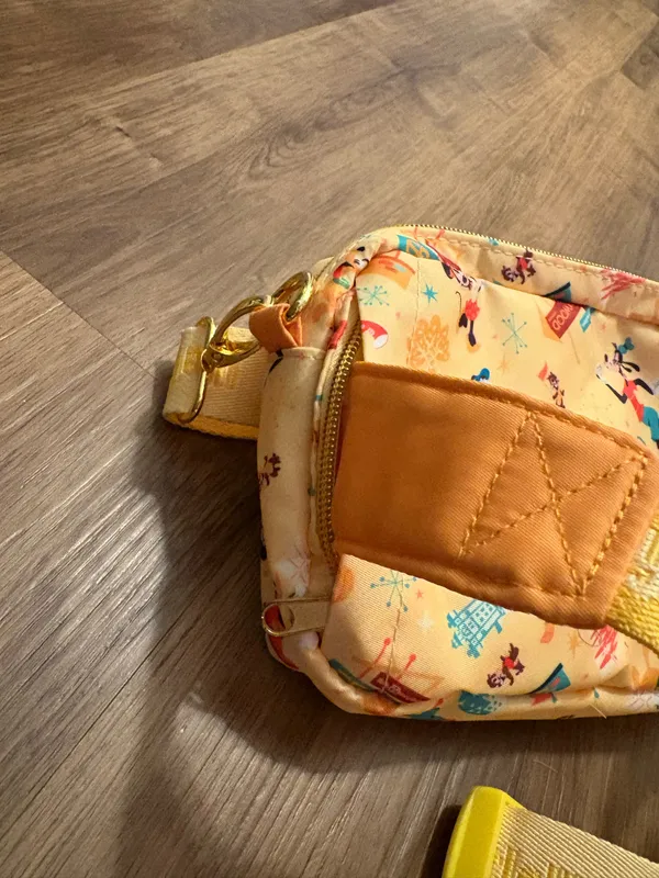 Disney Play in the Park Bag Convertible Belt Bag - Image 8