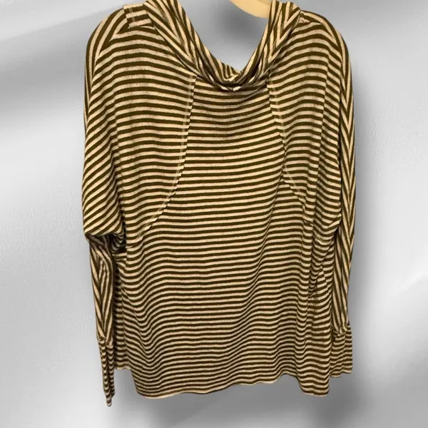 Blu-Pepper Top - Image 4