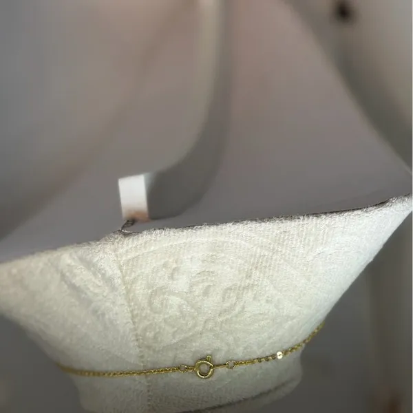 Gold Tone Letter E Initial Pendant Necklace Dainty Minimalist Alphabet Jewelry - Image 4