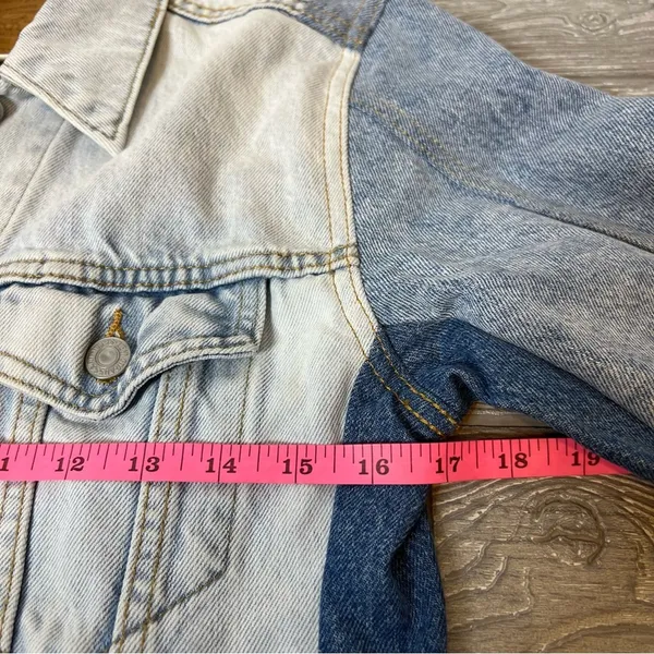 Levi’s premium Two-Tone Denim‎ Jacket sz XS - Image 6