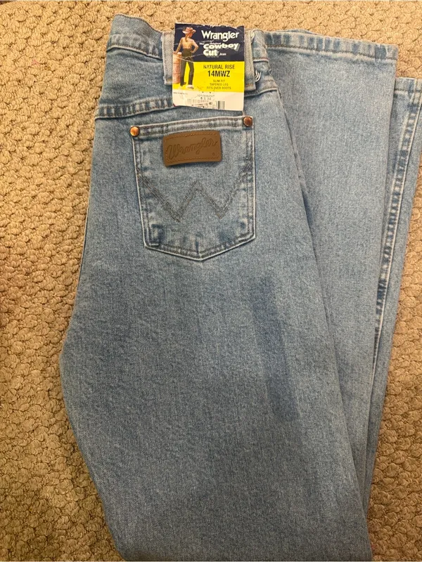 Wrangler Light Blue Straight Leg High-Rise Jeans - Image 5