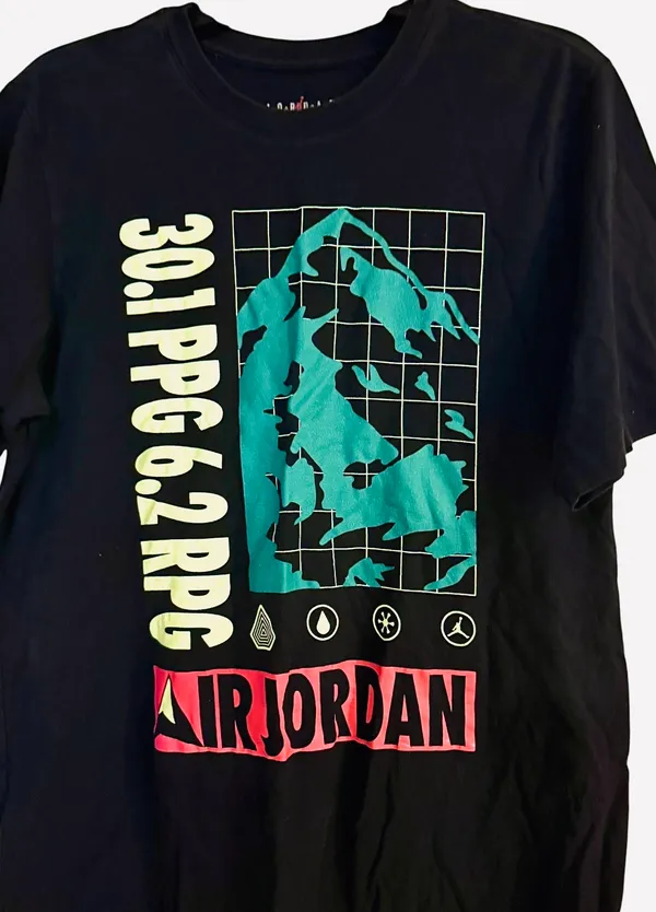 Jordan Men’s Winter Utility Mountain Side Graphic Logo Tee  - Image 2