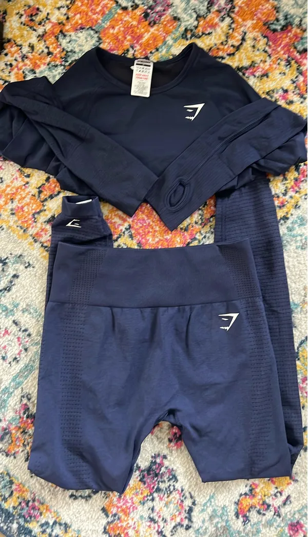 Gymshark Set Leggings Crop Top - Image 4