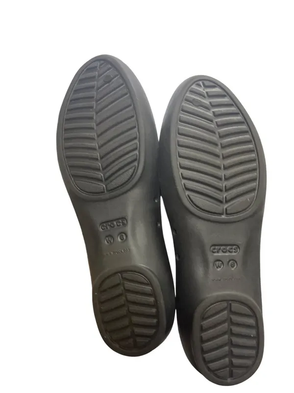 Crocs womans black rubber slip on casual shoes sz 6 SKU 10-102 - Image 5