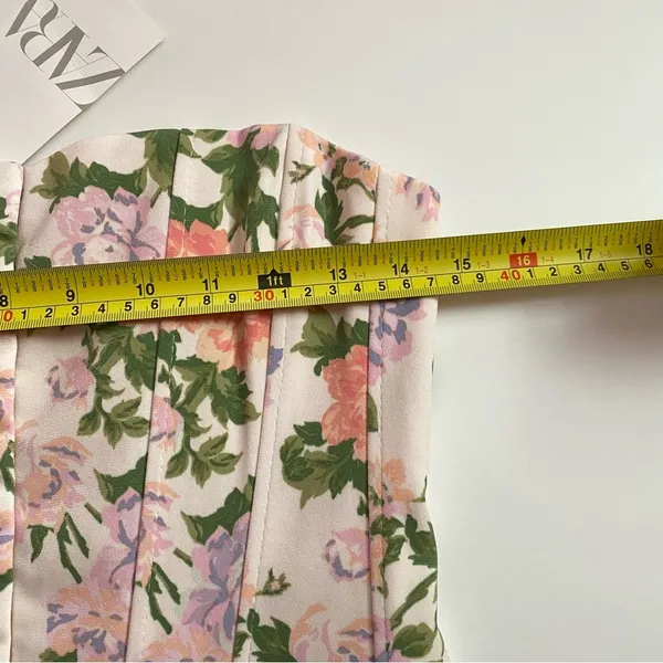 ZARA Cream and Pink Floral Corset Top - Image 7