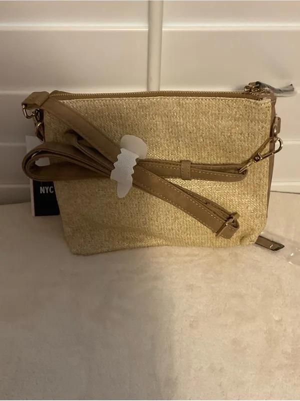Crossbody Straw and Faux Leather Bag in Tan - Image 3