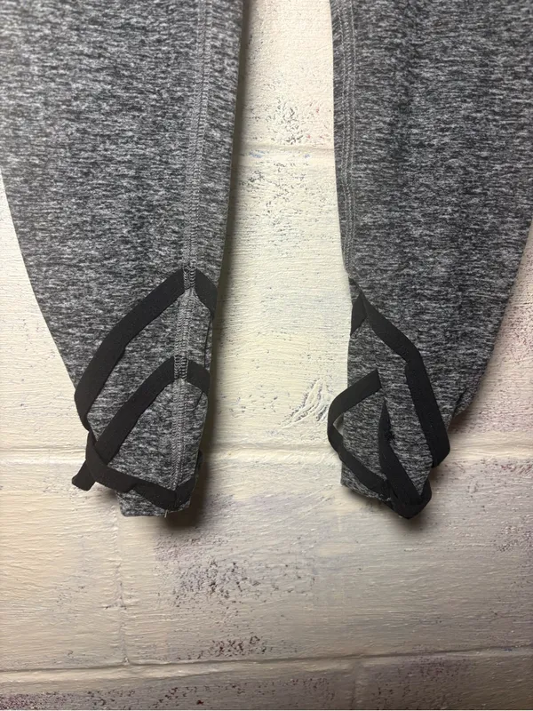 Beyond Yoga Leggings Strappy Ballet Spacedye Gray XS - Image 5