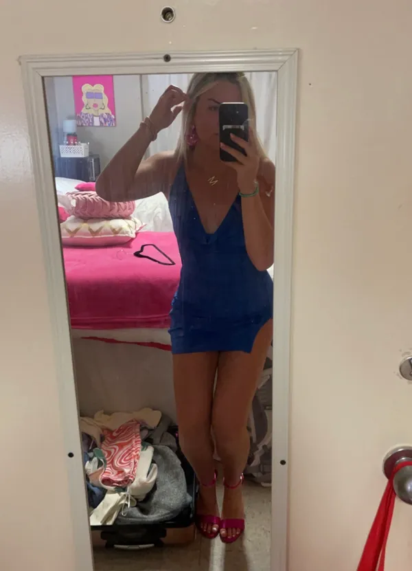 Showpo backless blue mini dress - Image 4