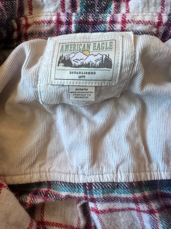 American Eagle 100% cotton plaid flannel size M 🍂 - Image 3