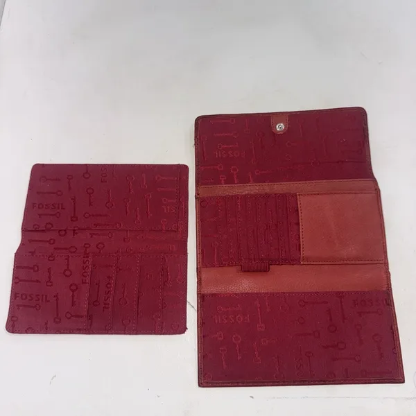 Fossil Red Leather Wallet Long Live Vintage Cards Cash Coin Checkbook Zip & Snap - Image 3