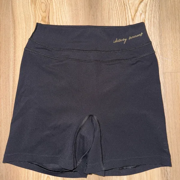Gymshark shorts - Image 3
