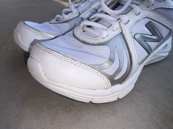 New Balance 496 V3 Women's Walking Sneakers Sz 6.5 - Image 10