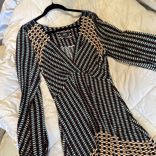 Maeve For Anthropologie Knee Length Dress Black Multi Color Long Sleeved Size 10 - Image 9