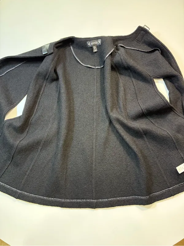 Nanette Lepore Wool Blend Dark Charcoal Cape Coat with Buckle - Image 5