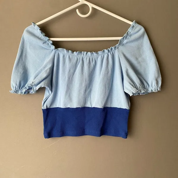 Cider top women's size‎ M off shoulder milkmaid cottage core blue NWT - Image 4