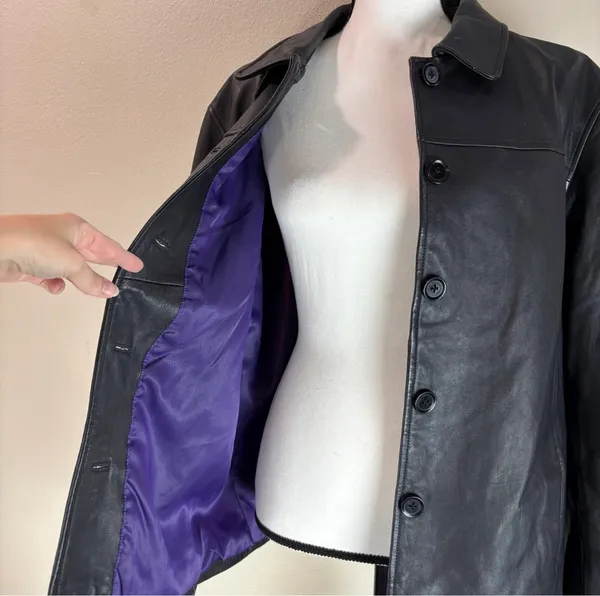 Elegant Black Leather Jacket with Purple Interior LG HOOK Size: S - Image 2