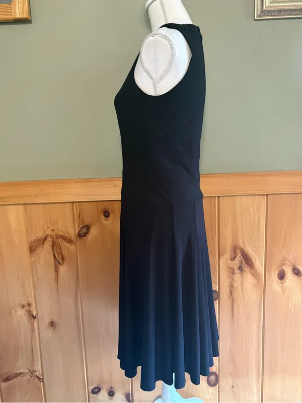 Lauren Ralph Lauren Classic Black Sleeveless Beaded Neck pleated Dress size 6 - Image 3