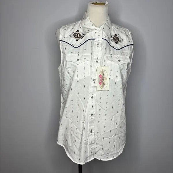 Cumberland Outfitters by Ely- Southwestern Print Sleeveless Pearl Snap Shirt - Image 4