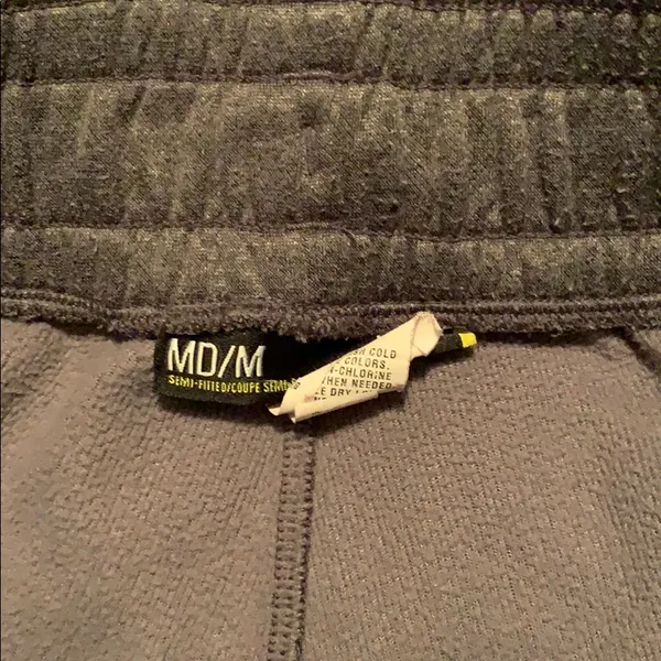 Under Armour sweats - Image 6