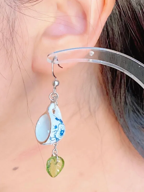 Handmade porcelain tea cup & Czech glass leaf unique fun fairy antique style dangle earrings🫖🍃🌀 - Image 4